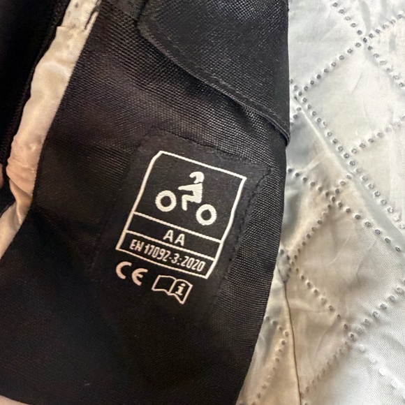 Duchinni Motorcycle Jacket Women’s Small Black Red CE Approved Class AA - Picture 13 of 16